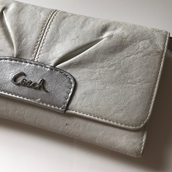 Coach white wallet - Picture 3 of 6